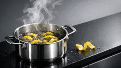 Zitronenschalen auskochen: So vertreibst du Kochgerüche natürlich und schnell